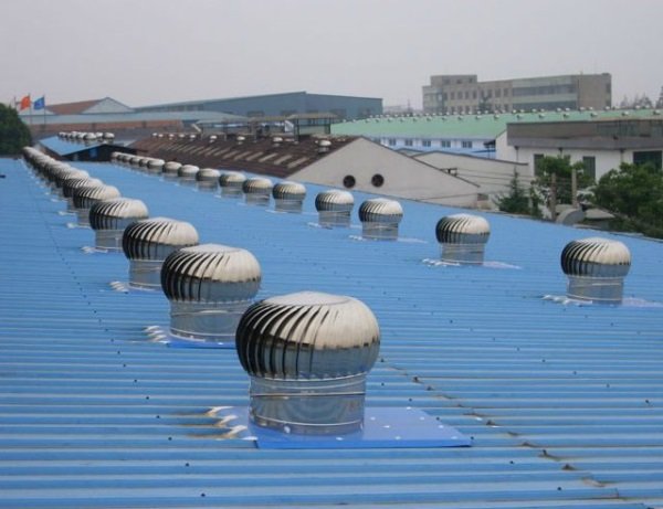Lắp đặt quả cầu thông gió chống nóng mái tôn